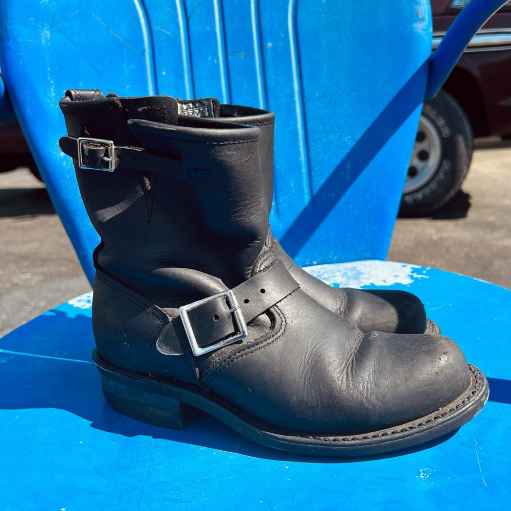 Frye short ankle engineer boots 6.5